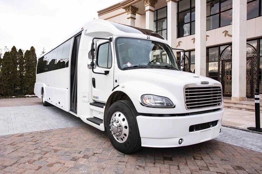 Gabby-Party-Bus-Bathroom