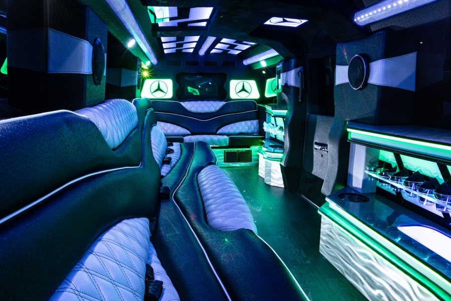 Mercedes Benz G Wagon Limousine