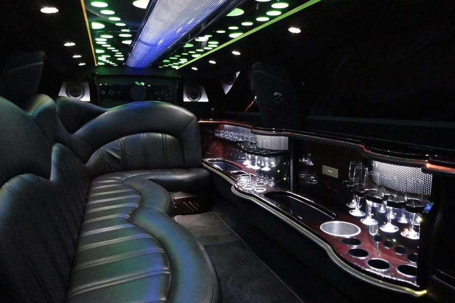 Lincoln MKT Limousine