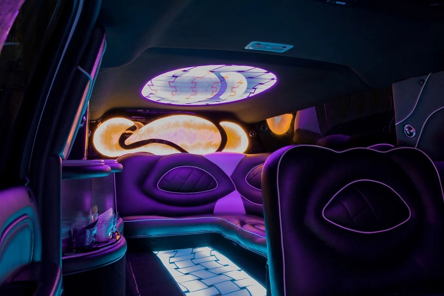 Cadillac Escalade Delux Limo