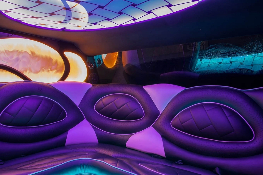 Cadillac Escalade Delux Limo