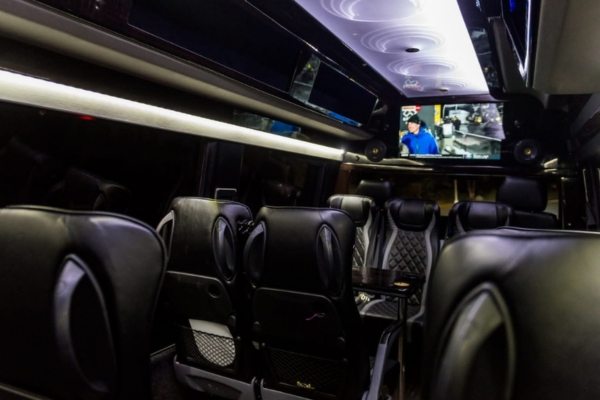 Executive Sprinter Limo