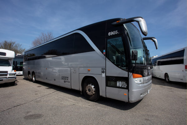 Coach-Bus-Long-Island