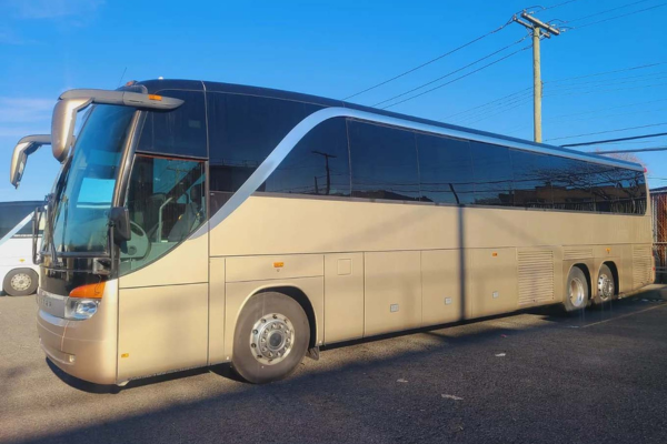 Coach-Bus-Long-Island